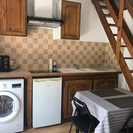 Studiot2 Au Calme Petit Jardin Proche Centre-ville 度假居 *
